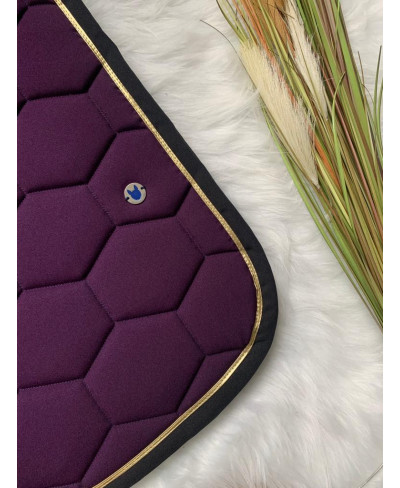 Tapis aubergine bord noir...